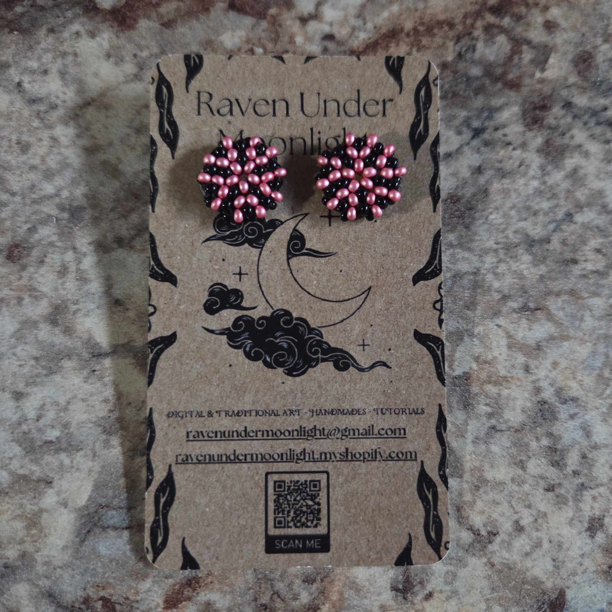 Black & Metallic Pink Stud Set