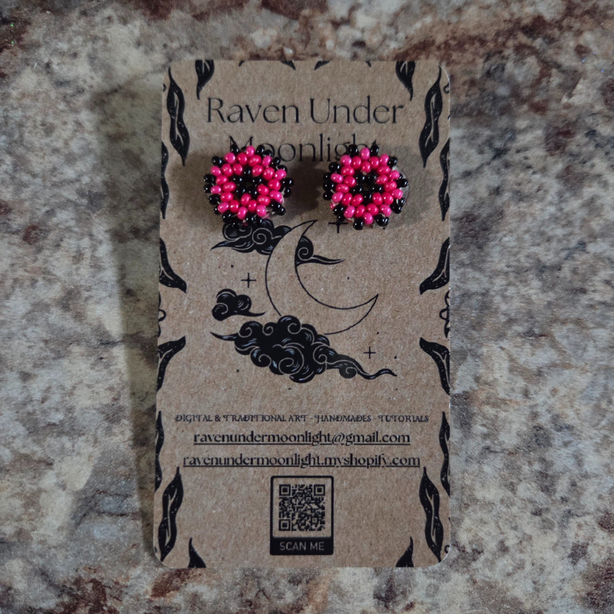Black & Intense Pinks Stud Set