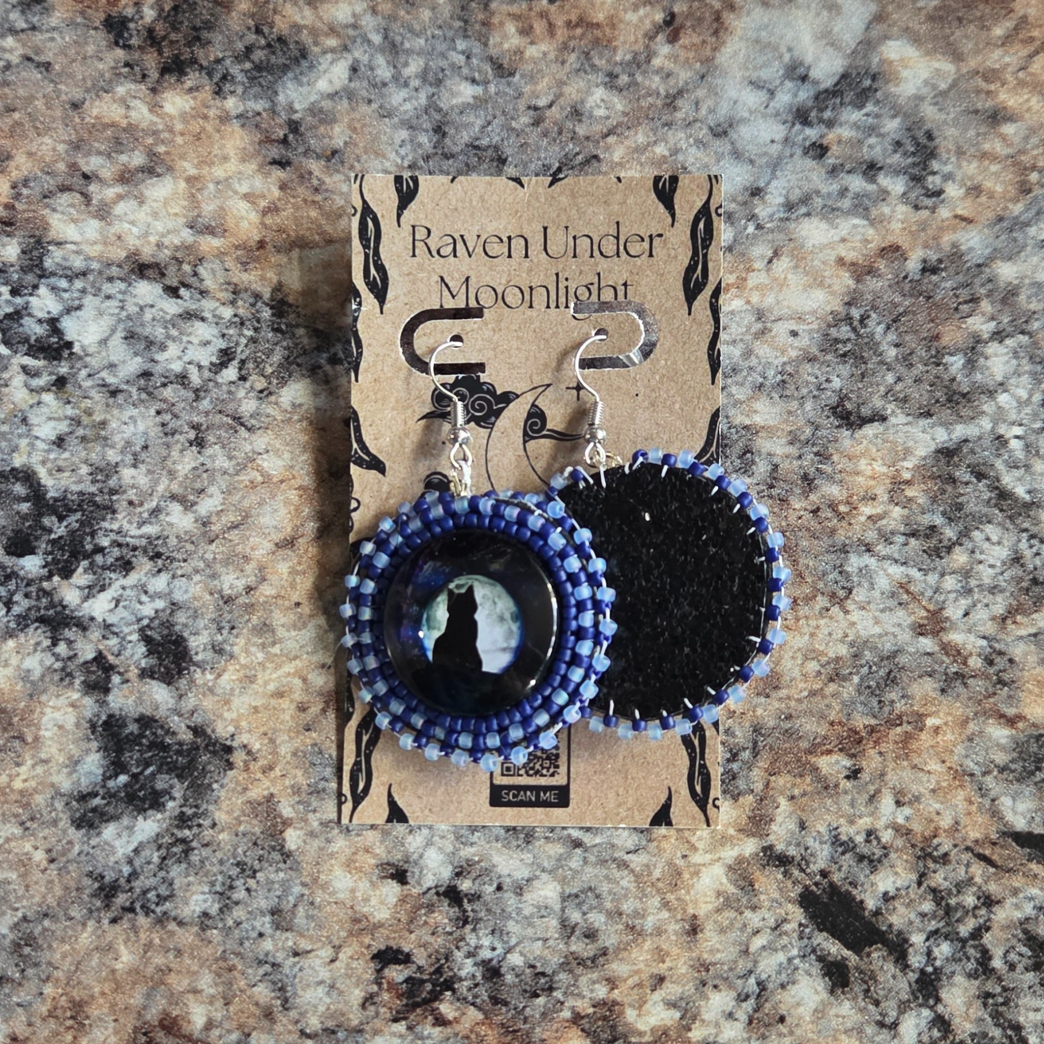 Medium Center Black Cat & Moon - Light & Dark Blue (Seed Beads)